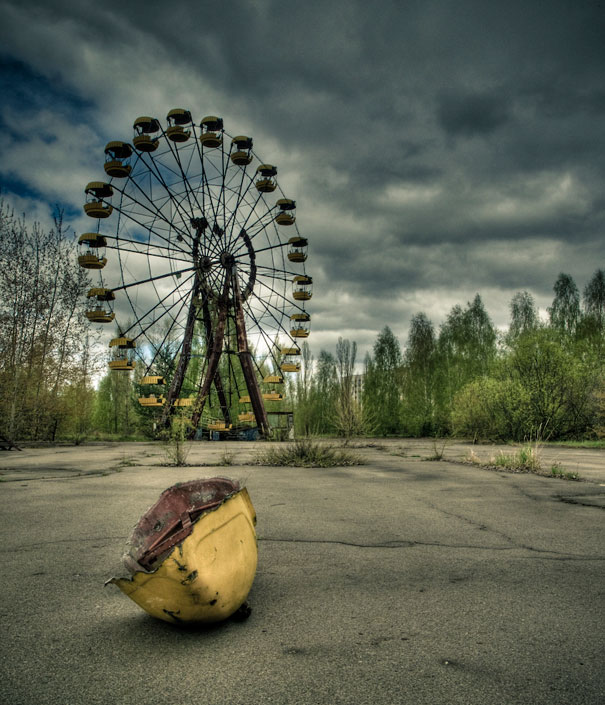 Chernobyl-Today-A-Creepy-Story-told-in-Pictures-funfair